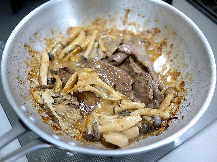 s-牛もも肉のオイスタークリーム煮10