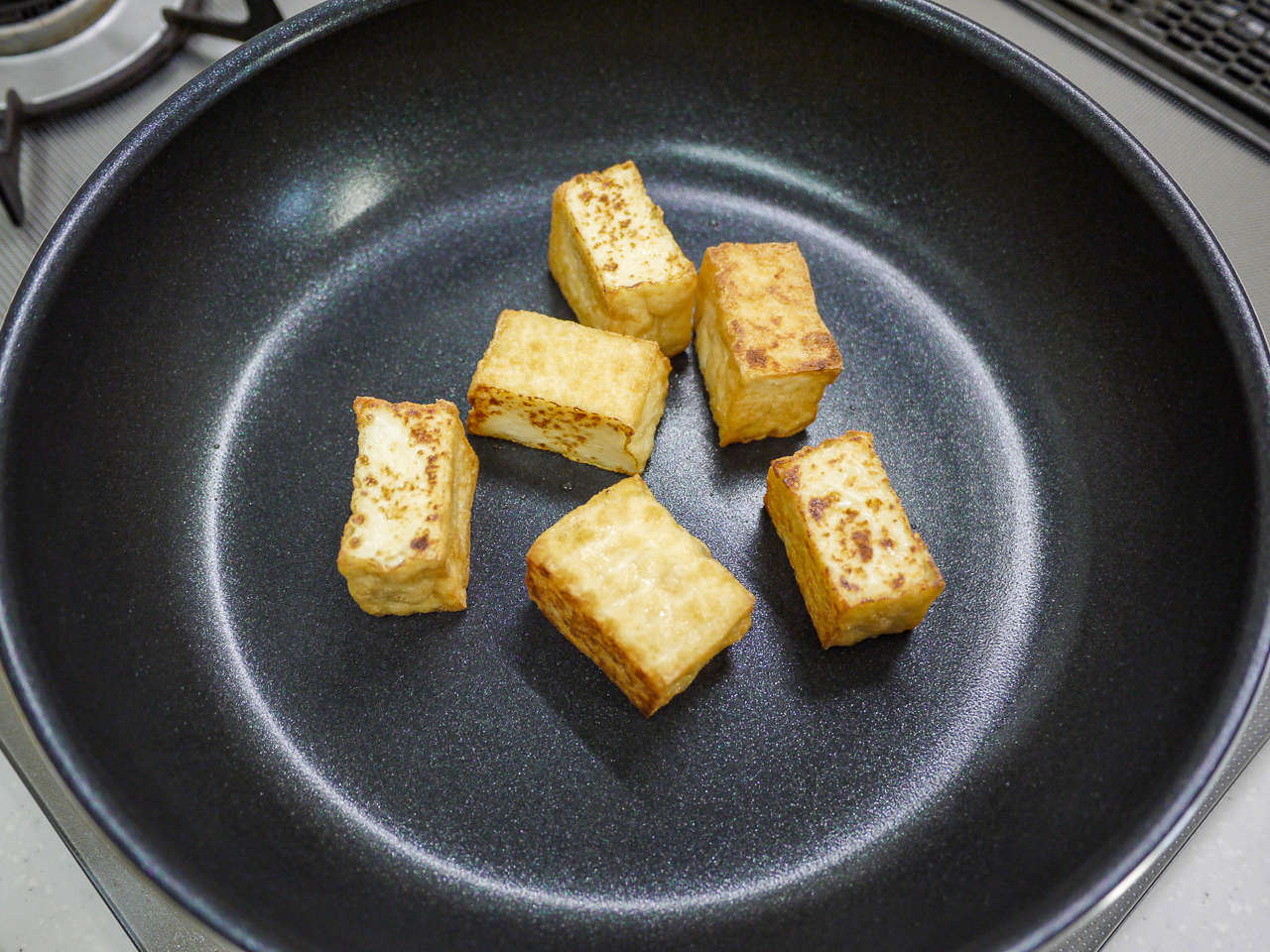 三つの香りで食べる 厚揚げ焼きの大葉ソースかけ ほか弁創業45周年 のりビーフ弁当 Sake To Ryouri Powered By ライブドアブログ 三つの香りで食べる 厚揚げ焼きの大葉ソースかけ ほか弁創業45周年 のりビーフ弁当 Sake To Ryouri Powered By ライブドアブログ