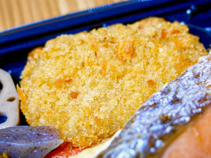 鮭弁当3