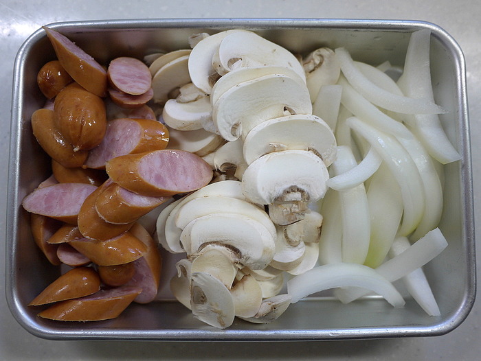 三種の旨味のトマトソースナポリタン4