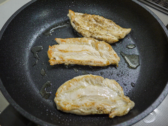 鶏ささみ肉のソテートマトソースかけ10