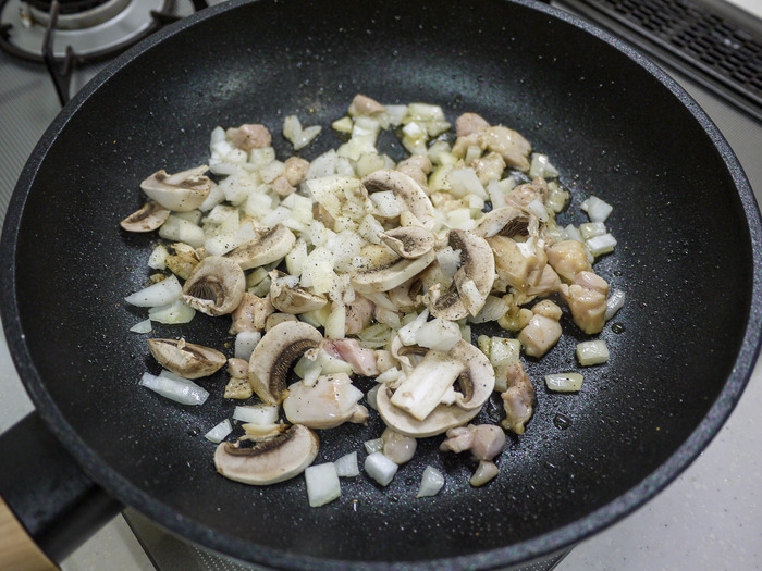 オムライス型で作るオムライス9-2
