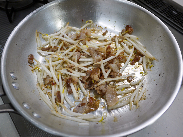 究極にシンプル「豚ねぎパスタ」5-2
