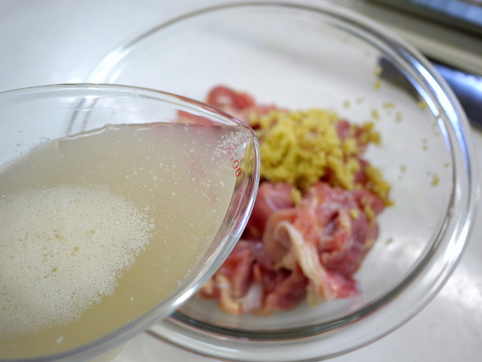 ガラスープを効かせた「げんこつからあげ」8