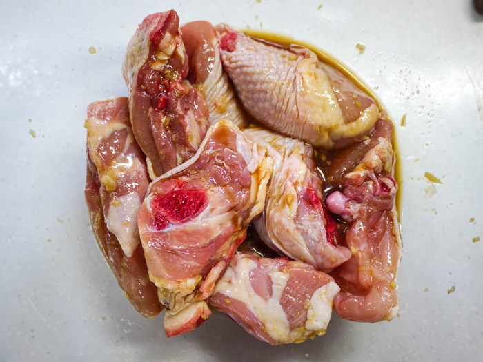 骨付き鶏の唐揚げ7