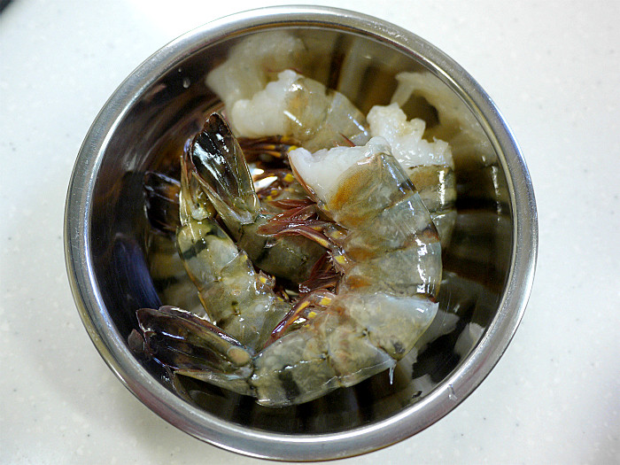 さっと煮てしっかりと冷ます 殻付き海老のうま煮 今月のメシ通さんは 混ぜご飯 Sake To Ryouri Powered By ライブドアブログ