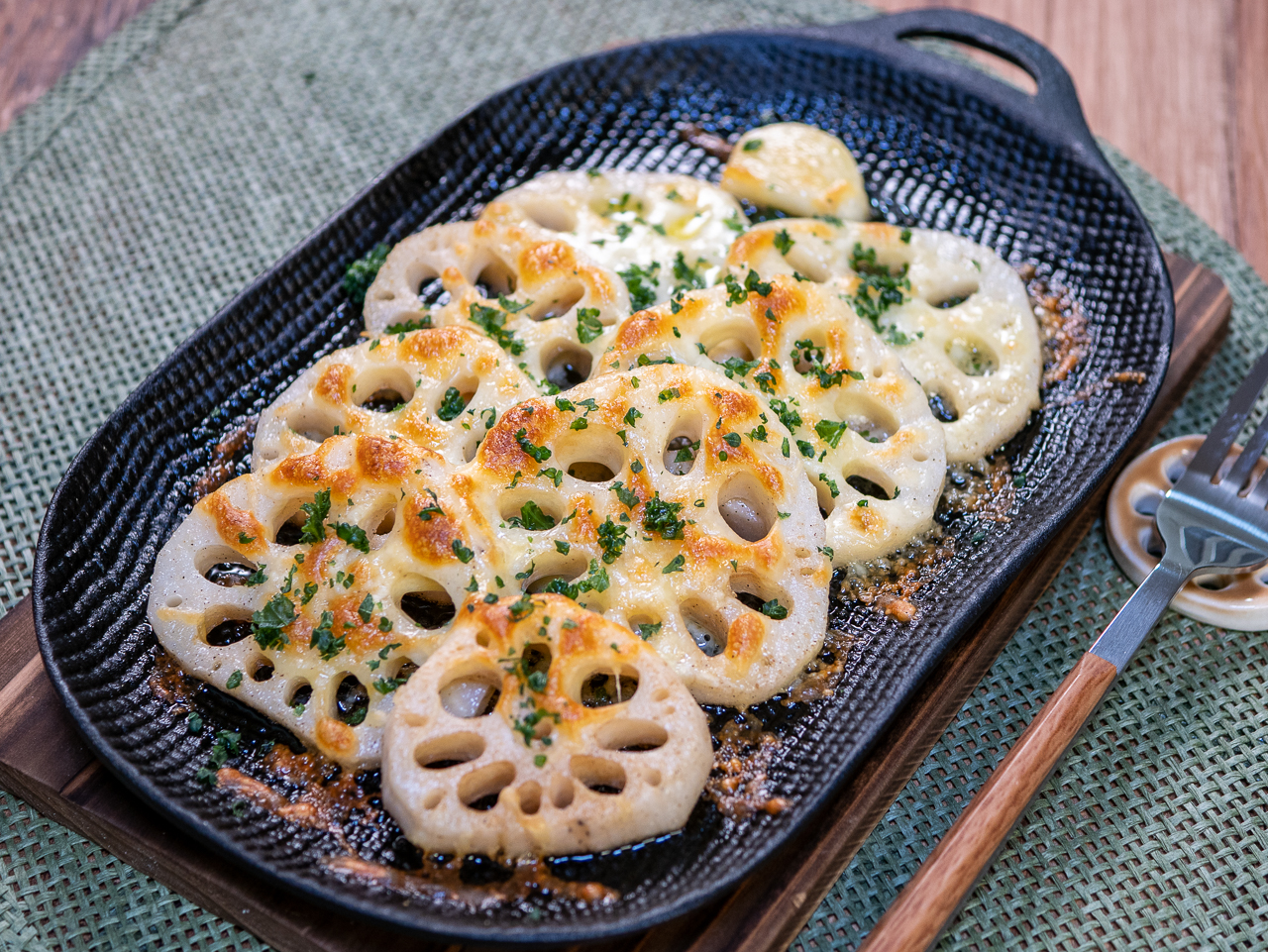 簡単ですが妻は大絶賛 蓮根のオリーブオイルチーズ焼き 毎日新聞 かめきちパパの毎日ごはん特版掲載されました Sake To Ryouri Powered By ライブドアブログ