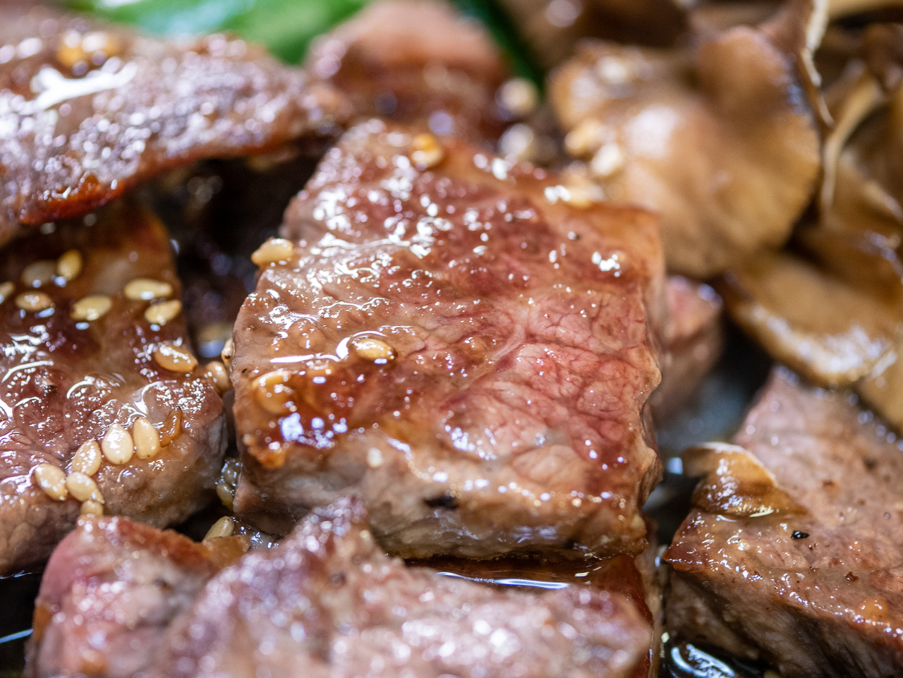 玉ねぎがポイント 和風なコロコロステーキ チャルメラしょうゆ生姜で味変 Sake To Ryouri Powered By ライブドアブログ