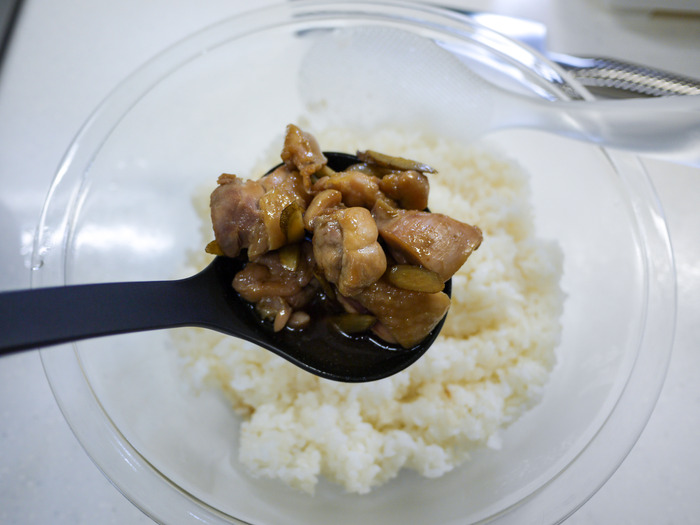 鶏とごぼうの釜飯風おむすび１６