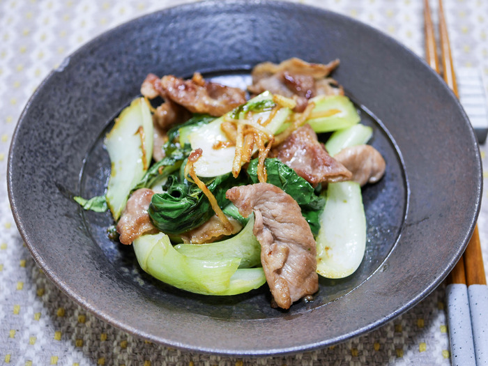 豚ロース肉とチンゲン菜の生姜風味炒め1