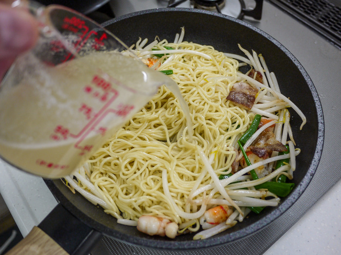 市場で買った麺で焼きラーメン9-2