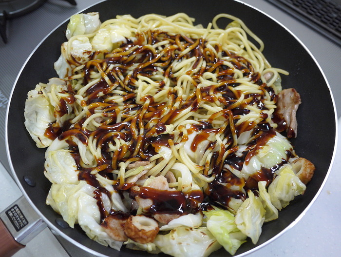 カープとオタフクで作る絶品焼きそば9のコピー