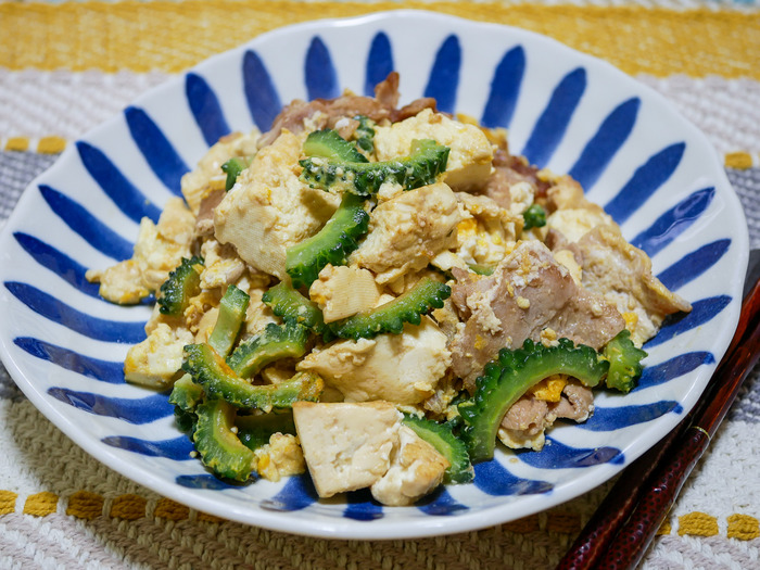 ざっくりと混ぜて作る「ゴーヤチャンプル」&やっぱり定番に美味しい「どん兵衛」 : SAKE TO RYOURI Powered by ライブドアブログ