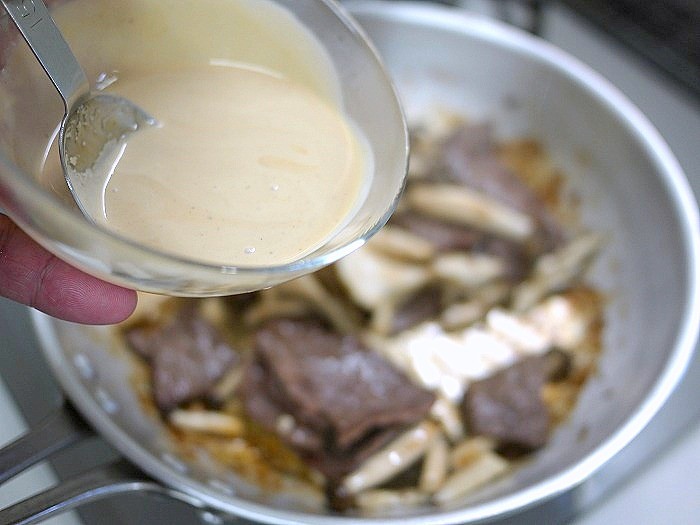 s-牛もも肉のオイスタークリーム煮9