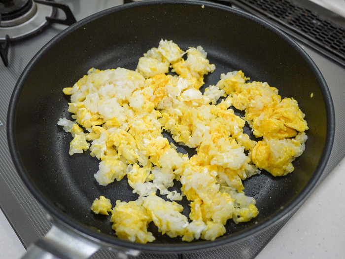 定番の鮭レタスチャーハン５