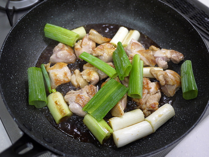 鶏もも肉の焼き鳥炒め８