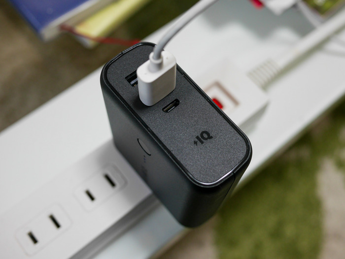 アンカーモバイルバッテリー搭載急速充電器6-2