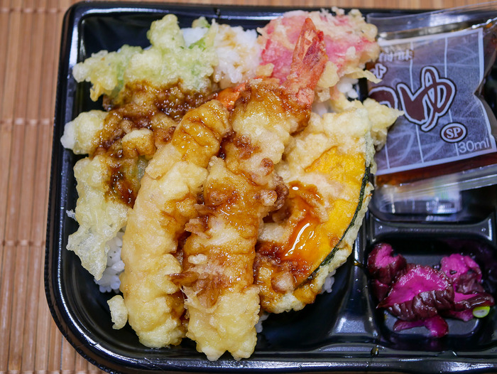 スーパーのお弁当２-2