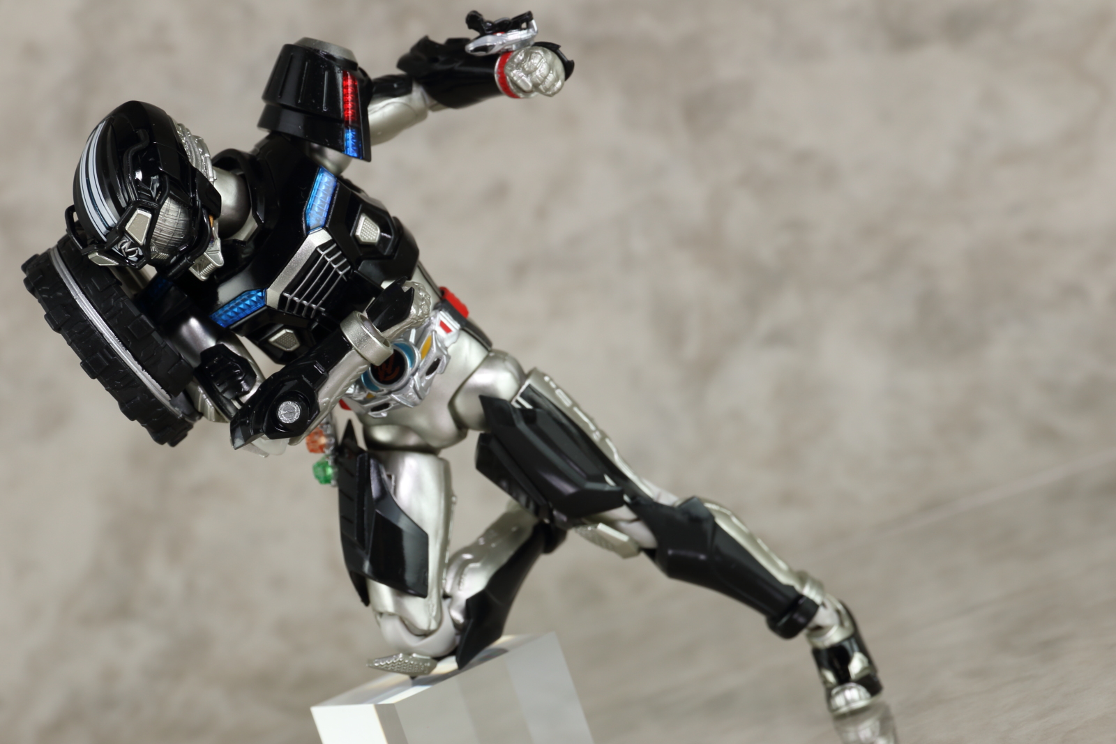 S.H.フィギュアーツ 仮面ライダードライブ タイプワイルド レビュー 