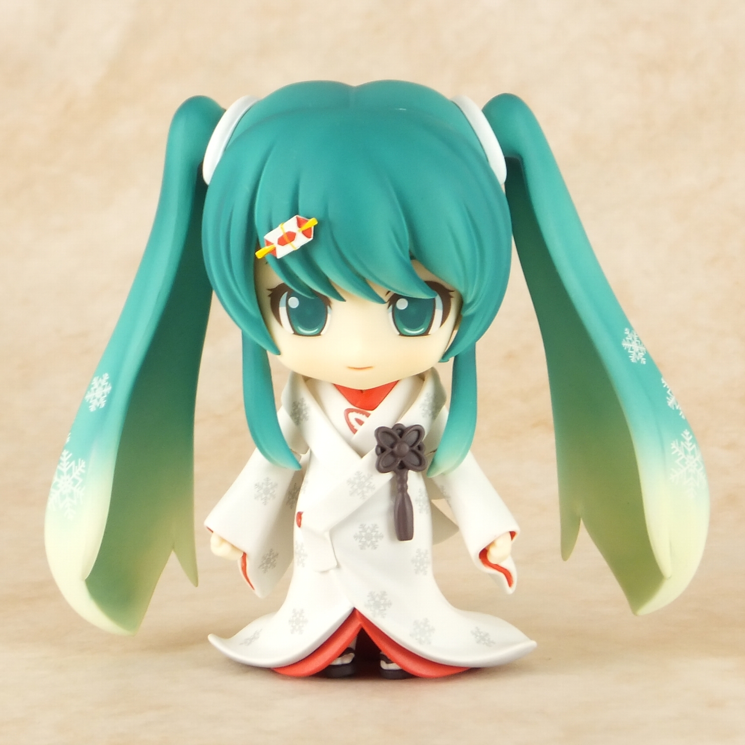 ねんどろいど 雪ミク いちご白無垢Ver.レビュー : 物欲を解放