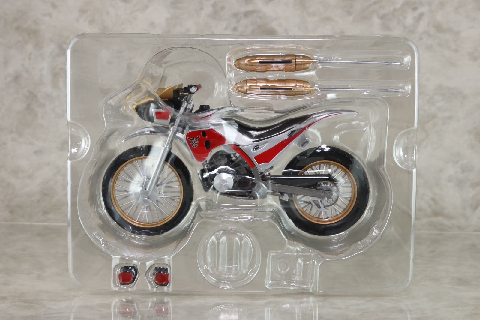 S.H.フィギュアーツ トライチェイサー2000 レビュー : 物欲を