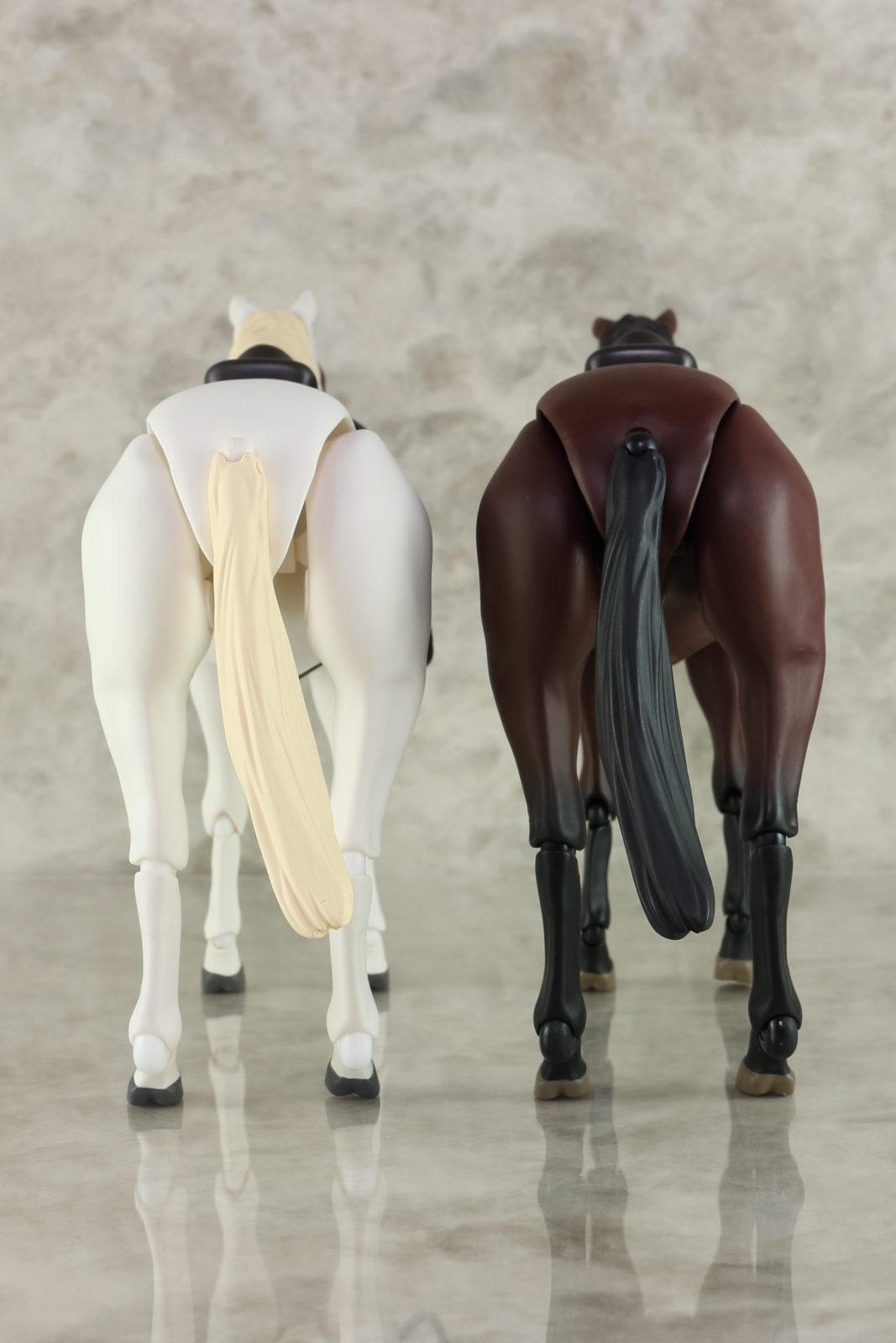 figma 馬 246a 茶 / 246b 白フィギュア マックスファクトリー Amazon.co.jp: figma 馬 白 フィギュア : Hobbies