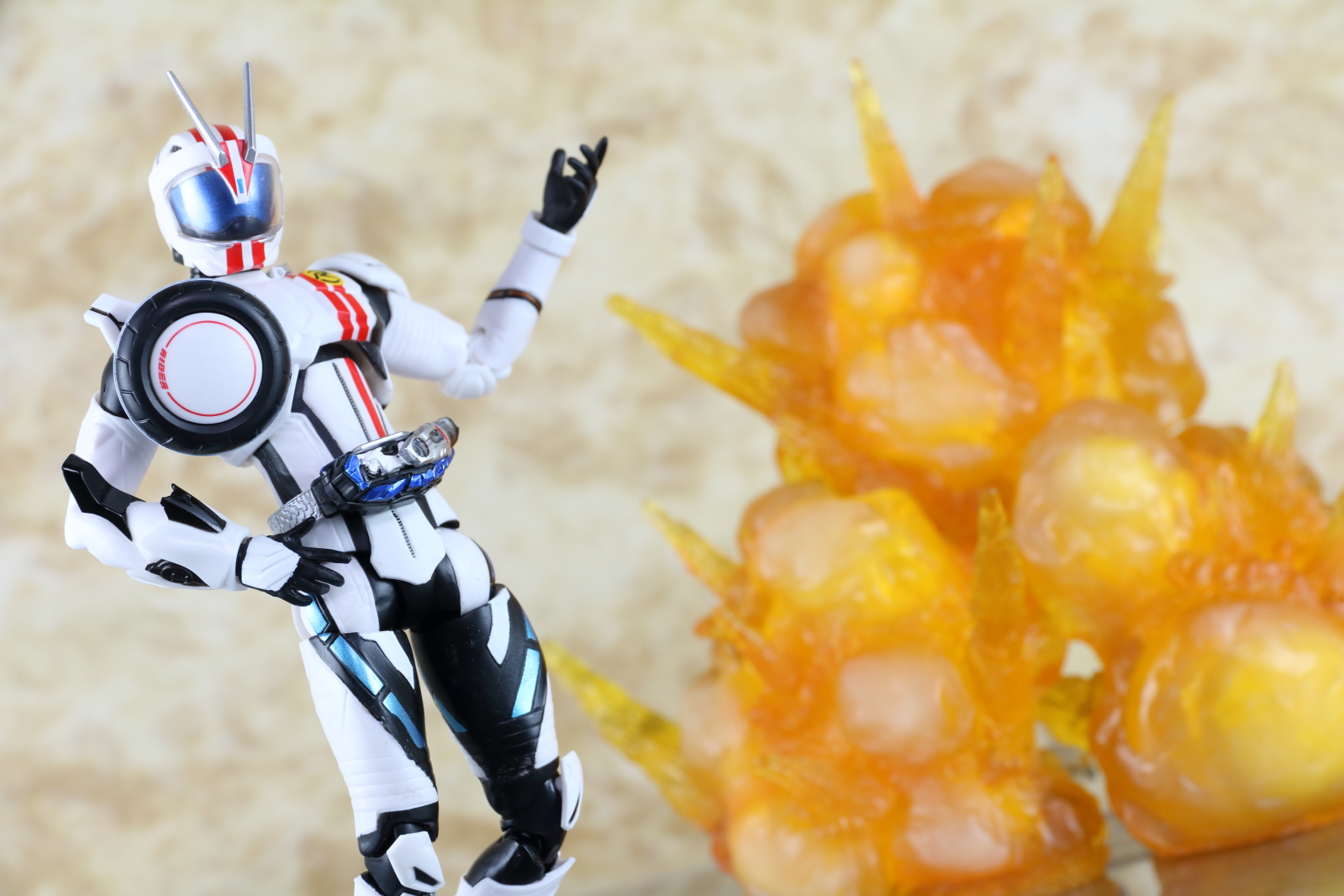 S H フィギュアーツ 仮面ライダーマッハ レビュー 物欲を解放しろ