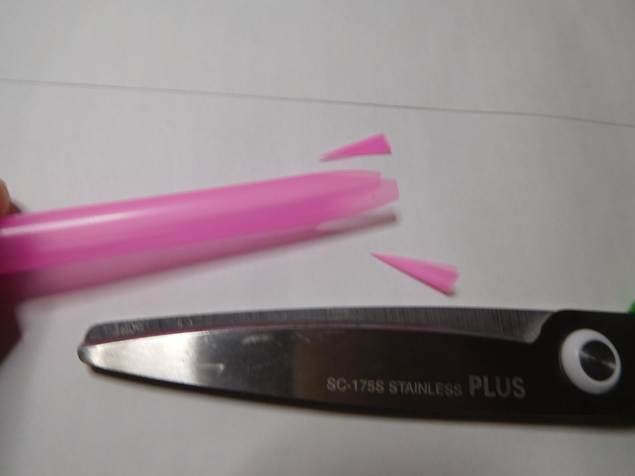 理科 ポイント169 小学校１年生でも簡単に確実に鳴らすことができる ストロー笛 はこれだ 楽しい小学校理科授業 の500のポイント