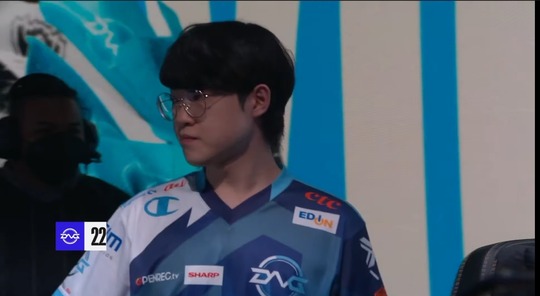 6dfcdeaa15c89a89115383a1207ba4d1