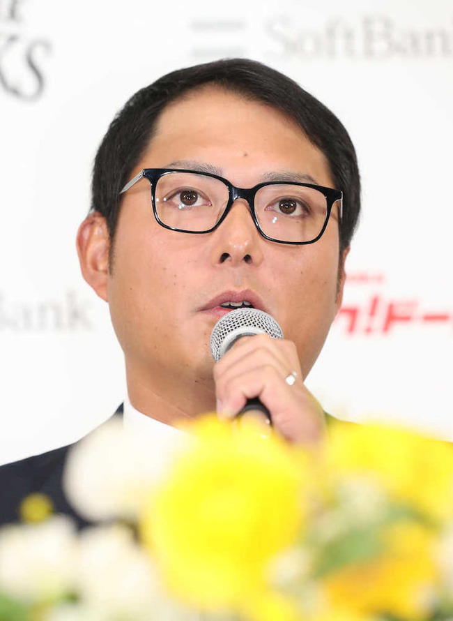 Npb News なんjまとめ Sb摂津が引退会見 涙が止まらない