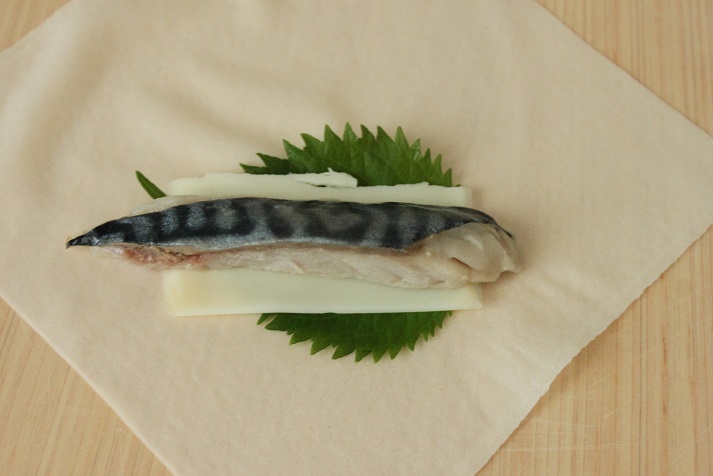 塩さばでごちそう弁当 塩さば大葉チーズ春巻き ゴーヤチャンプルー 2品弁当 かめ代のおうちでごはん Powered By ライブドアブログ