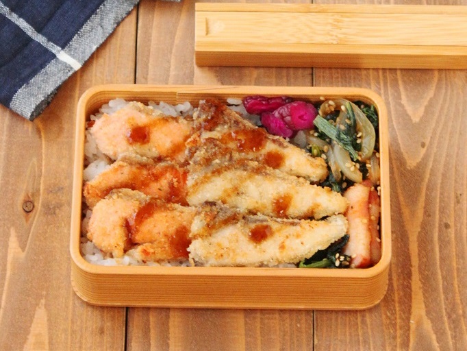 楽ちんな魚のおかず お刺身カツ 小松菜炒め 2品弁当 かめ代のおうちでごはん Powered By ライブドアブログ