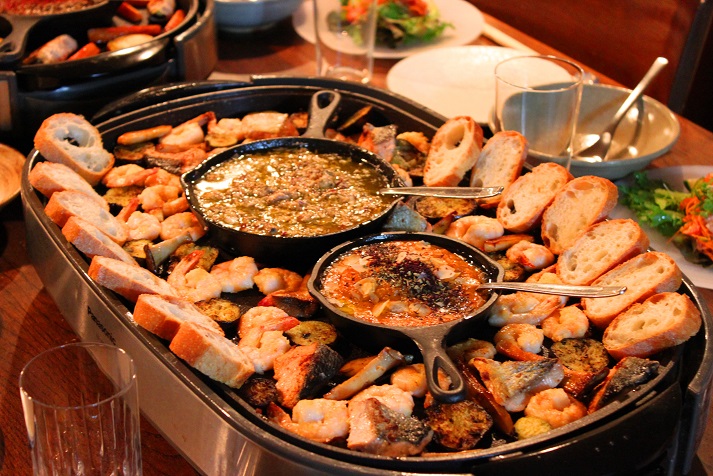 ホットプレートを囲む食卓 おもてなし料理を気楽に楽しむ秘訣 かめ代のおうちでごはん Powered By ライブドアブログ