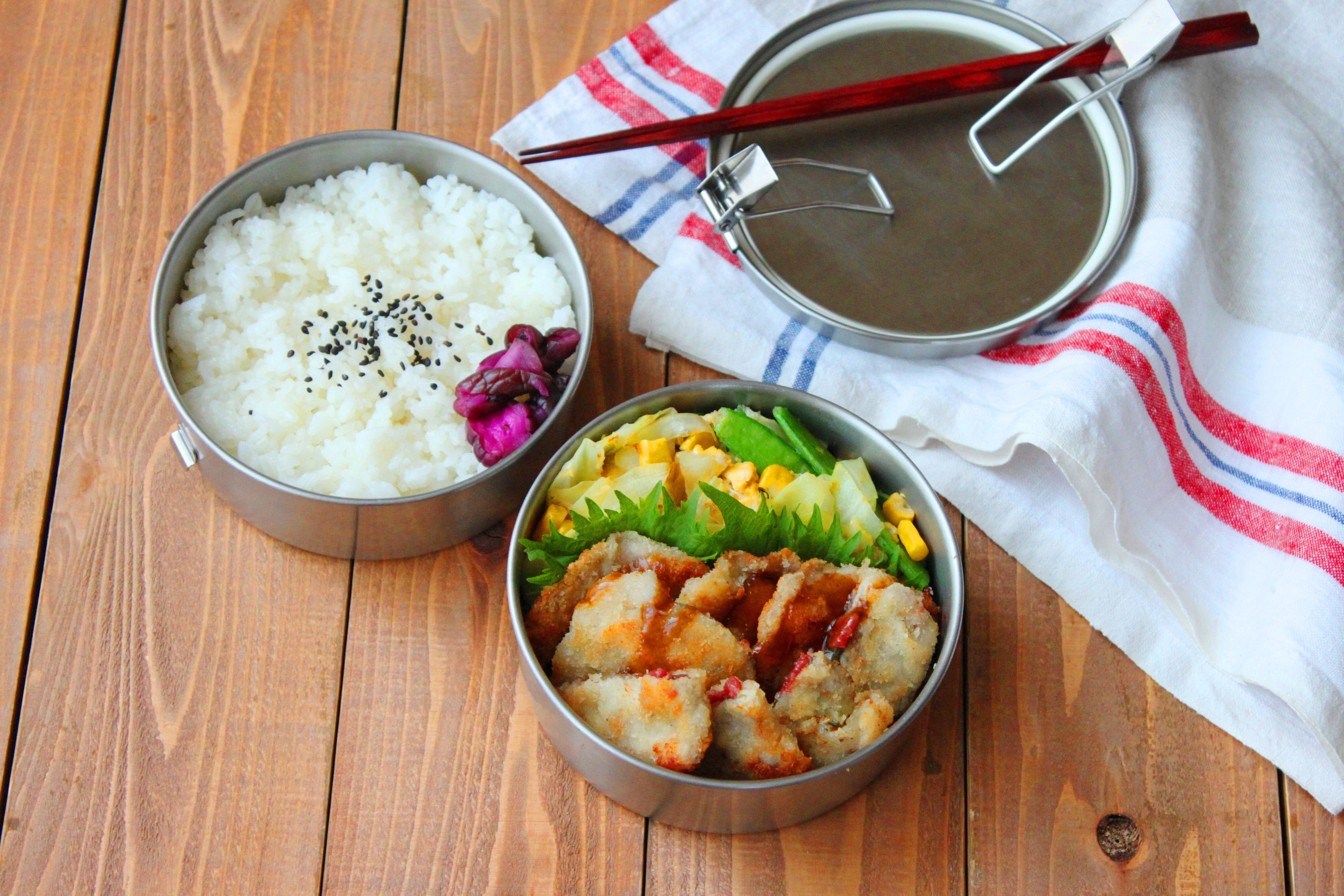 簡単おかず 梅しそ薄切りカツ 野菜の卵とじ 2品弁当 かめ代のおうちでごはん Powered By ライブドアブログ 簡単おかず 梅しそ薄切りカツ 野菜の卵とじ 2品弁当 かめ代のおうちでごはん Powered By ライブドアブログ