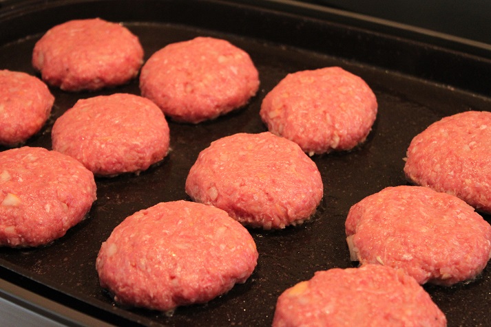 定番 焼きハンバーグ ホットプレートレシピ かめ代のおうちでごはん Powered By ライブドアブログ