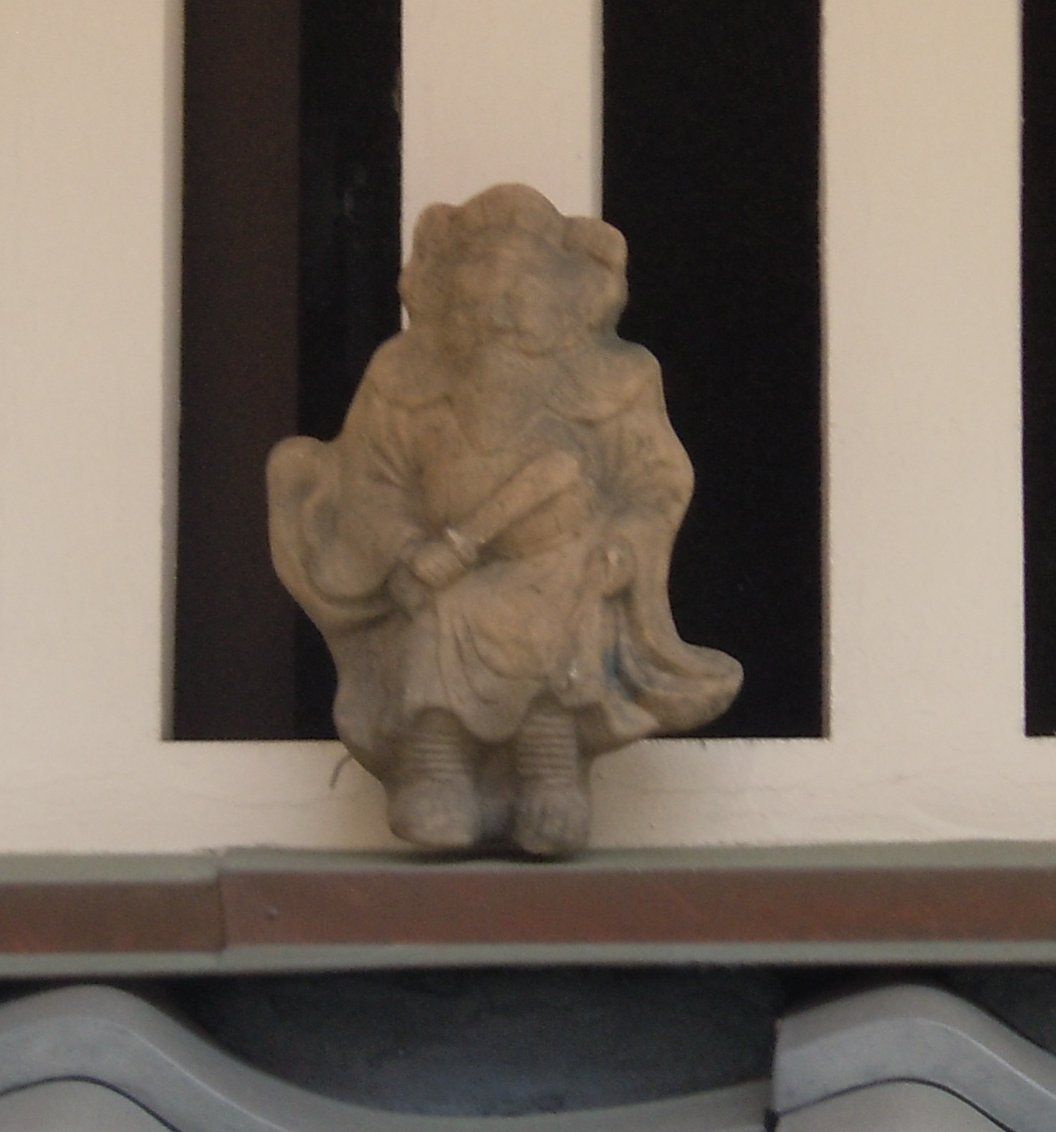 京都の町家には 鍾馗さん が住んでいる 五辻通 陶四郎のつぶやき特選 京都の町家には 鍾馗さん が住んでいる 五辻通 陶四郎のつぶやき特選