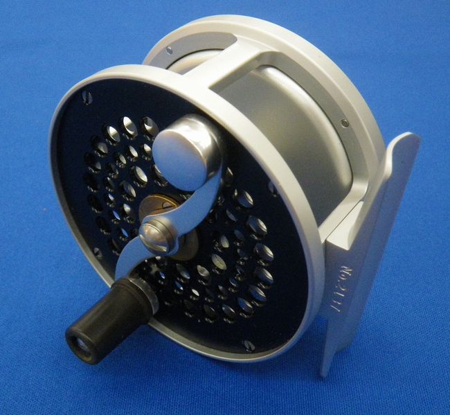 iwanareel イワナリール 2 3/4 wide ブラック 17日までの出品