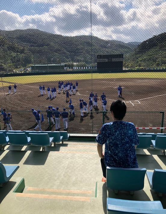 横浜ファンのダーリンハニー吉川さん、今年もキャンプ見学に奄美へコメント