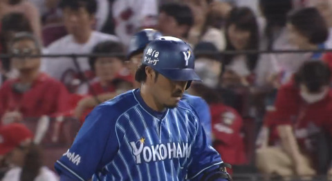 DeNA宮﨑敏郎、右足の張りで交代　６回走塁時に違和感