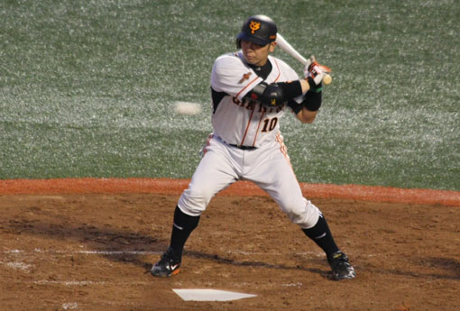 巨人】阿部のツイスト打法ww : あしたへホームラン