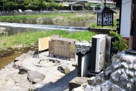 鳥取県 三朝温泉 河原の露天風呂 風露愚 温泉宿と日帰り温泉施設 共同湯巡り 鳥取県 三朝温泉 河原の露天風呂 風露愚 温泉宿と日帰り温泉施設 共同湯巡り