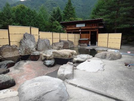 岐阜県 奥飛騨温泉郷 栃尾温泉 荒神の湯 足湯 蛍の湯 風露愚 温泉宿と日帰り温泉施設 共同湯巡り 岐阜県 奥飛騨温泉郷 栃尾温泉 荒神の湯 足湯 蛍の湯 風露愚 温泉宿と日帰り温泉施設 共同湯巡り