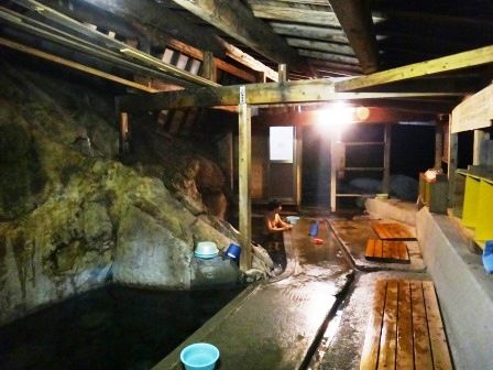福島県 木賊温泉共同浴場 露天岩風呂 風露愚 温泉宿と日帰り温泉施設 共同湯巡り
