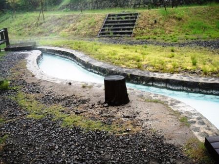 福島県 高湯温泉 あったか湯と足湯 風露愚 温泉宿と日帰り温泉施設 共同湯巡り 福島県 高湯温泉 あったか湯と足湯 風露愚 温泉宿と日帰り温泉施設 共同湯巡り