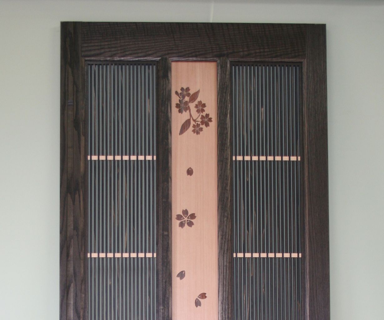 組子工芸を現代建具に活かす加門建具工芸<職人技ブログ>:こだわりのモダン格子戸長野県小谷村に納品