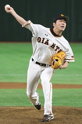 275px-Giants_uehara11