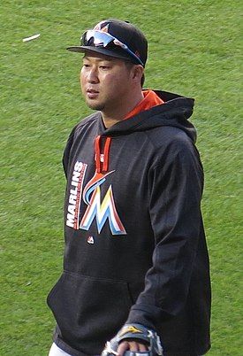 275px-Junichi_Tazawa_on_April_9,_2017_(cropped)