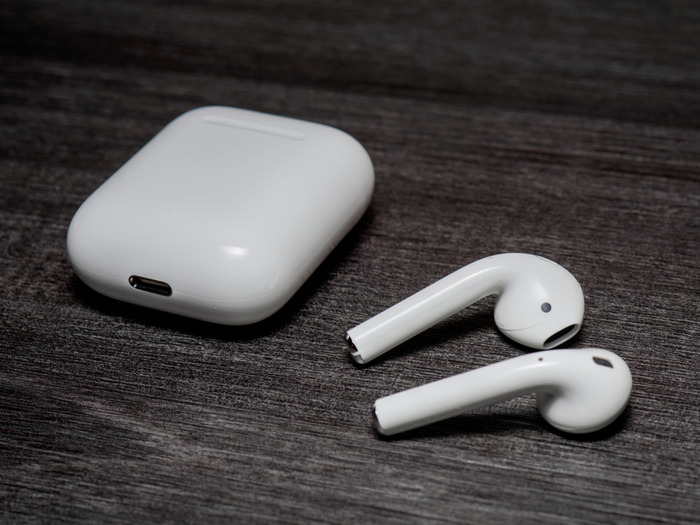 20181203-qi-airpods-and-redesign-01-w1280