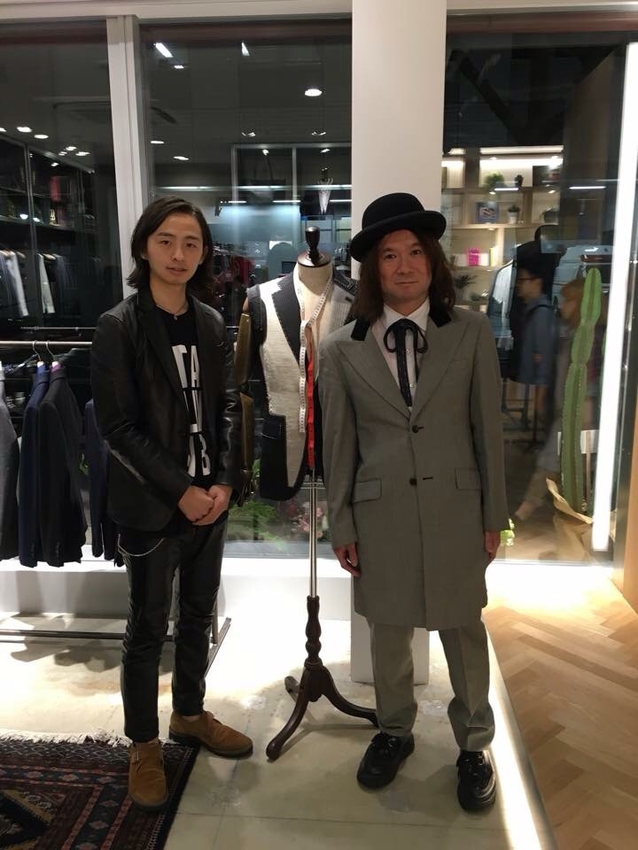 キャサリン ハムネット ロンドン渋谷ファイヤー通り店のプレ オープンに行って来ました 絵描きの日記 キャサリン ハムネット ロンドン渋谷ファイヤー通り店のプレ オープンに行って来ました 絵描きの日記