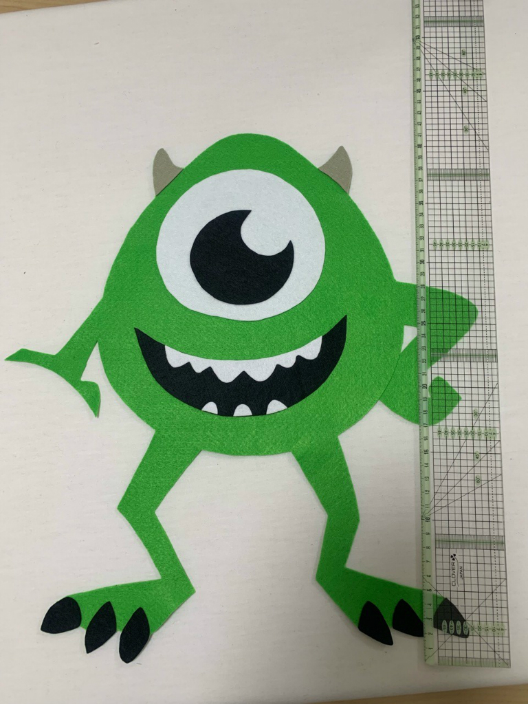 できてきた 迫力フェルトの モンスターズインク フェルトママ
